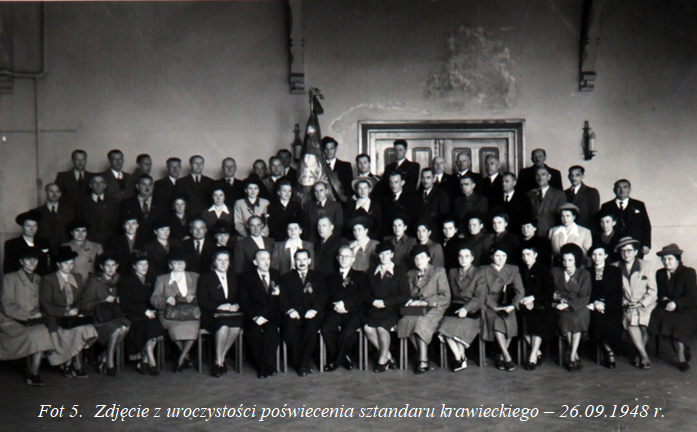 Fot. 5. Zdjęcie z urochystości poświęcenia sztandaru krawieckiego - 26.09.1948 r.